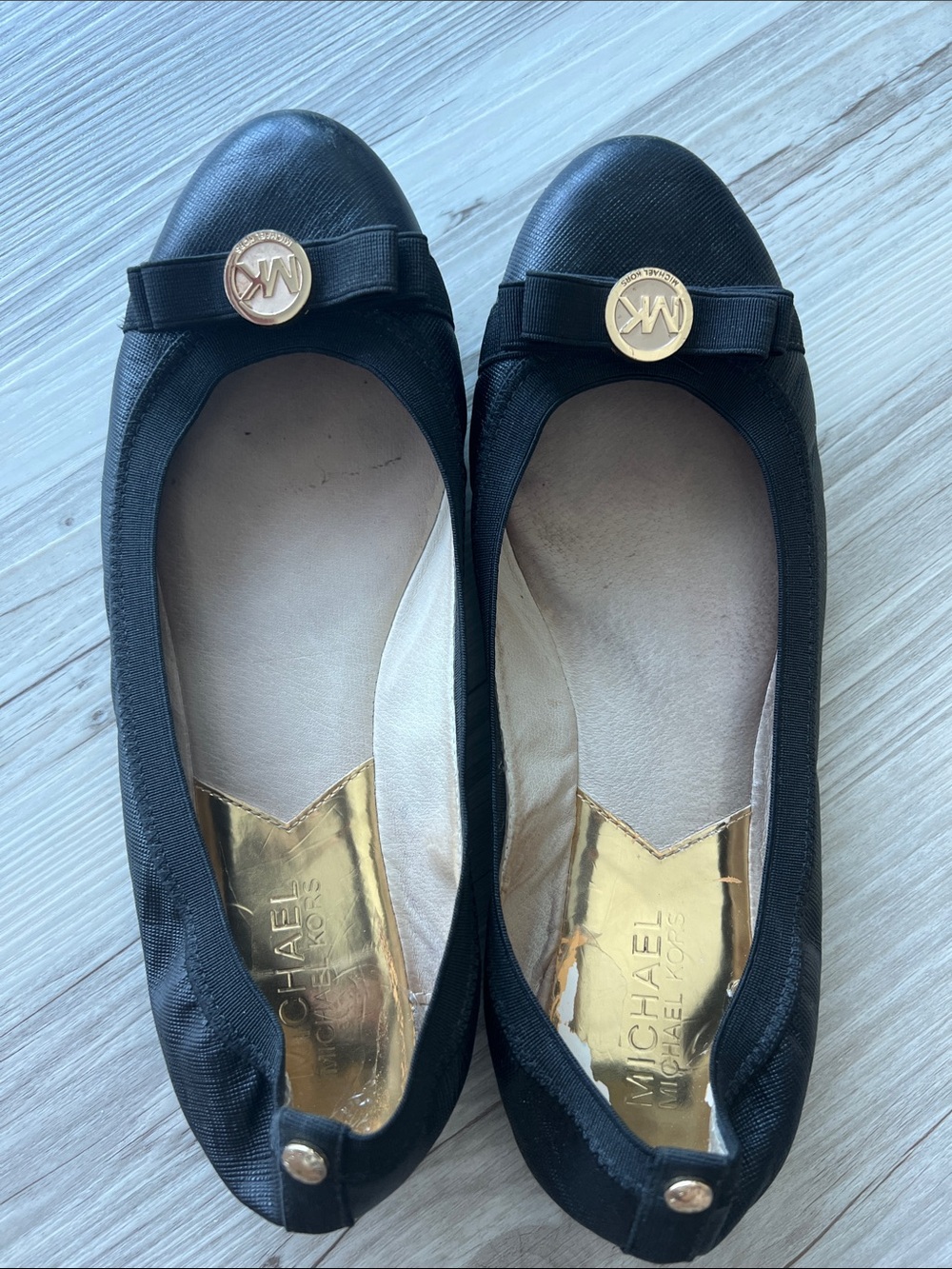 Michael Kors Black Logo Bow Ballet Flats - Picture 2 of 10